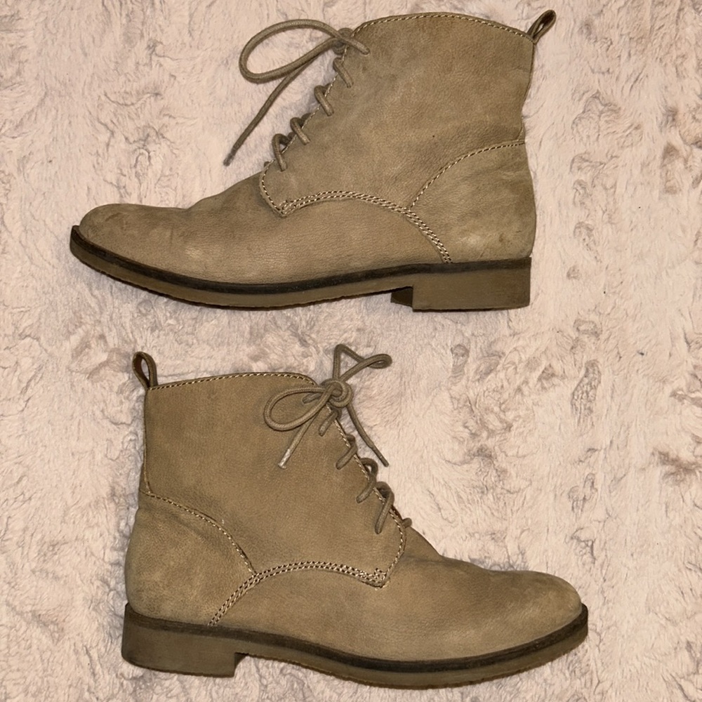 Lucky Brand boots in size 7.5M/37.5